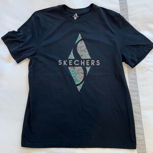 Men’s skechers T-shirt tee medium